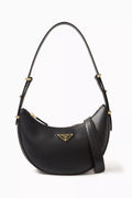 Curved Shoulder Bag in Nappa Leather