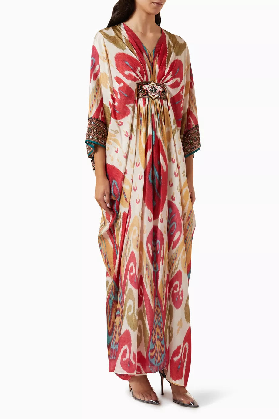 Embellished-brooch Kaftan in Silk