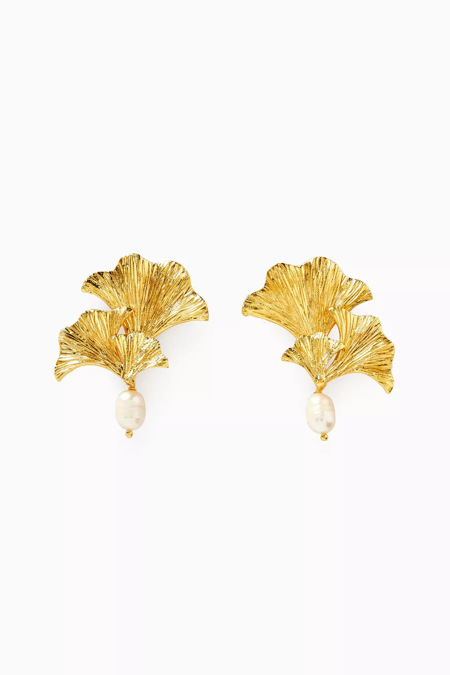 Enchanted Flora Pearl Drop Earrings in Gold-plated Brass