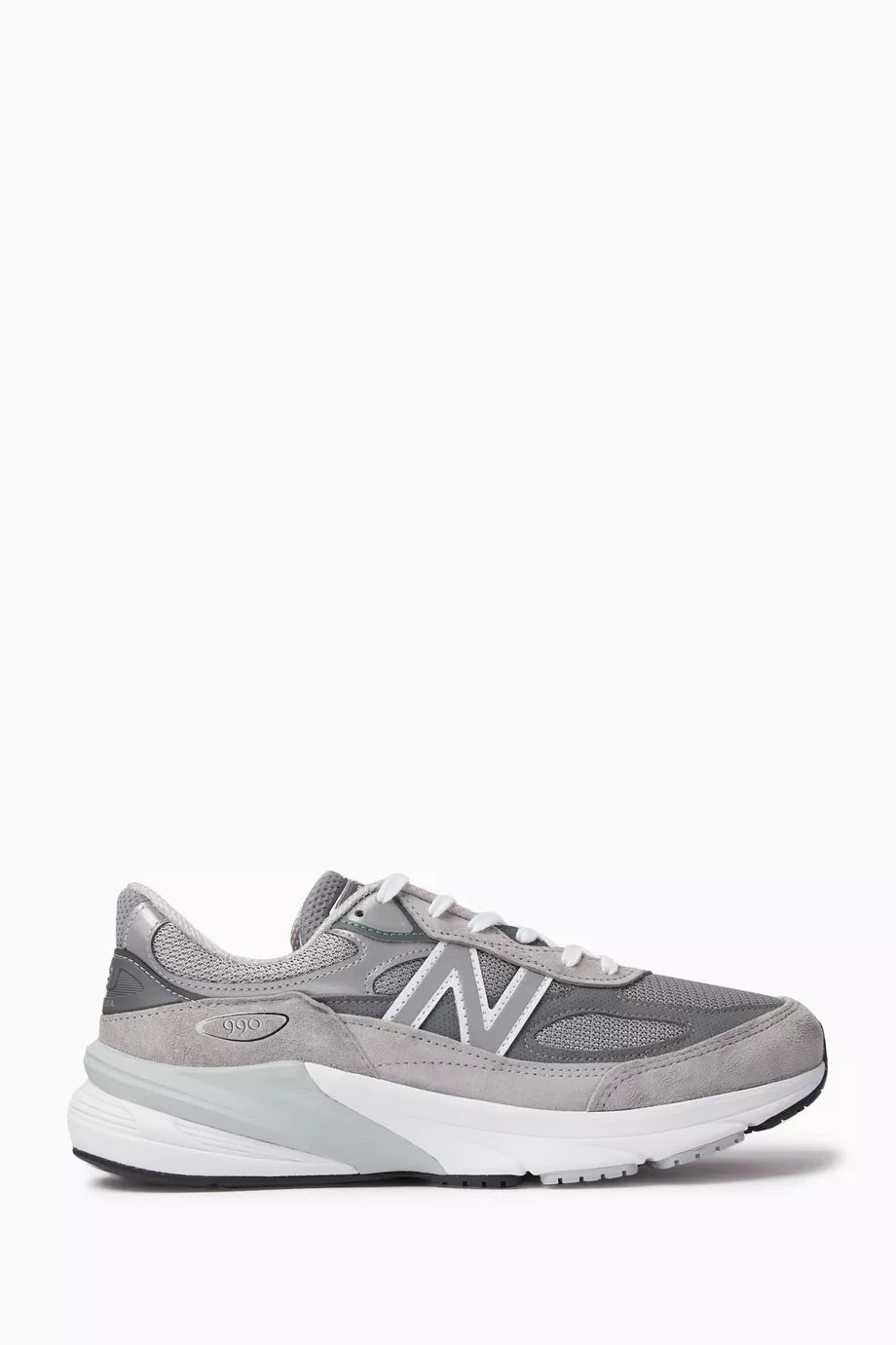 990v6 Sneakers in Suede & Mesh