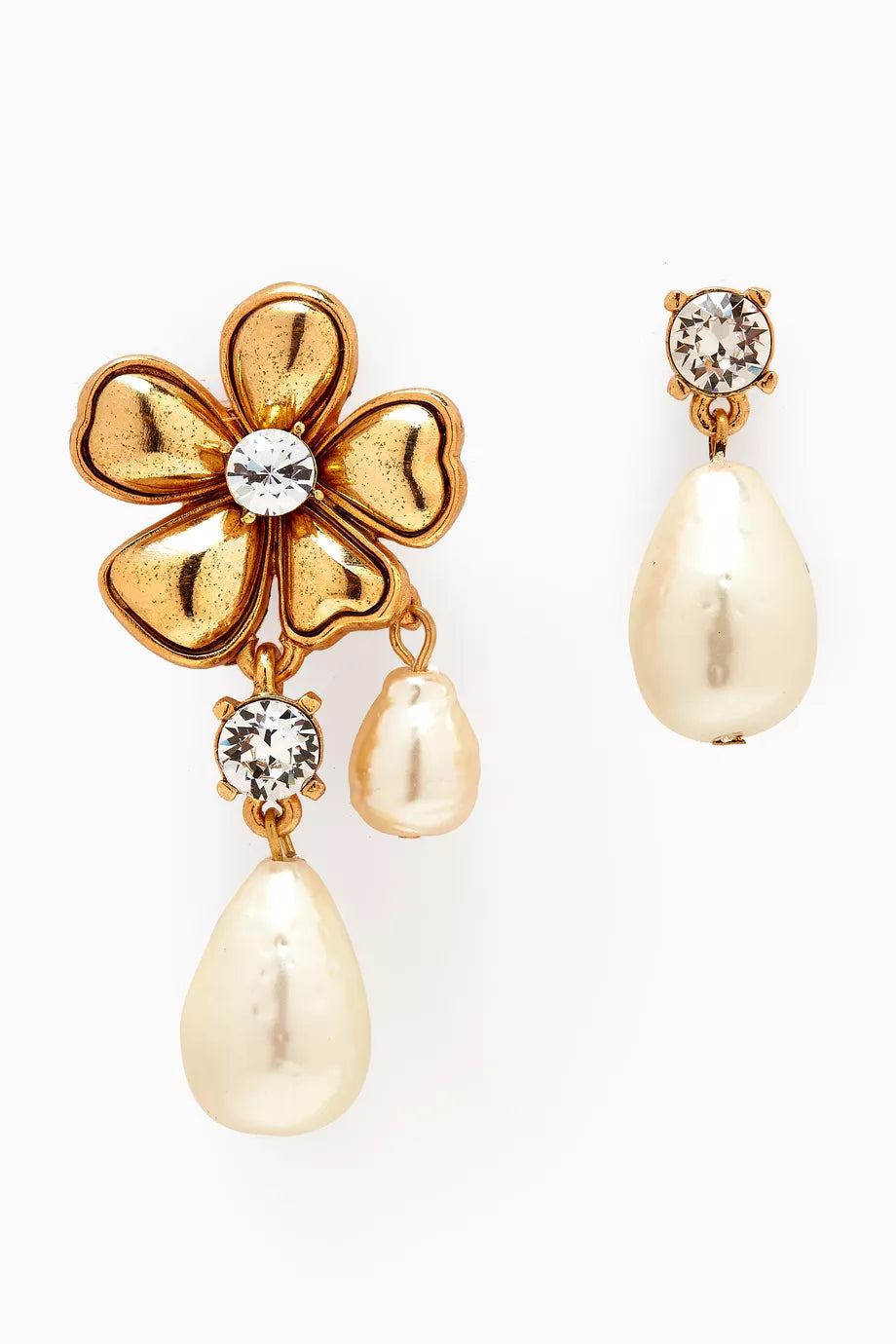 Asymmetrical Pearl Earrings in Metal