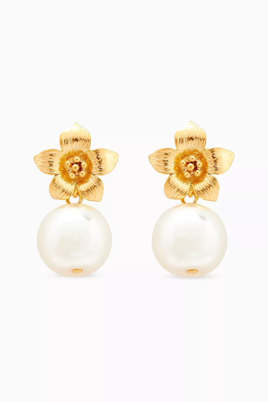 Begonia Pearl Earrings in 14kt Gold-plated Brass